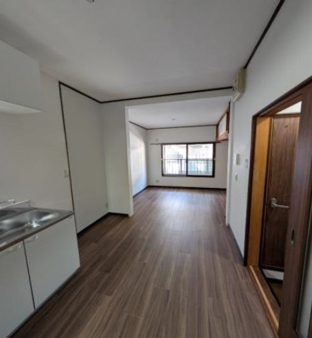 東大阪市大蓮東2丁目　中古戸建の居間・リビング