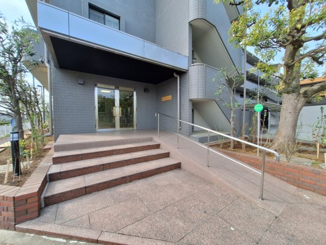 ＯＣ　ＲＥＳＩＤＥＮＣＥ　Ｒ　ＴＯＤＡのエントランス|★オートロック付きエントランス★