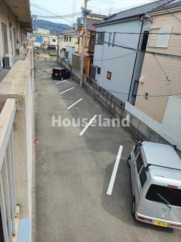山本マンションの駐車場