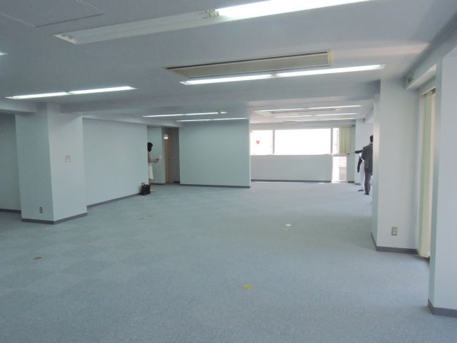 神宮外苑ビル１号館のロビー