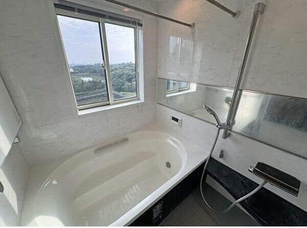 みよし市の浴室