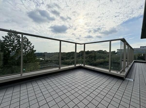 みよし市のバルコニー