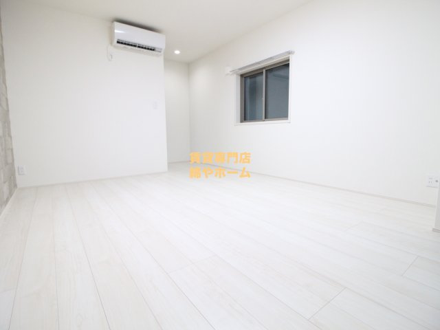 フジパレス住吉長居Ⅱ番館の洋室|明るい洋室です