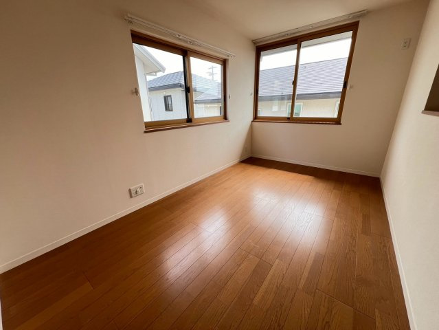 和歌山市栄谷・中古戸建・115628の洋室