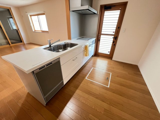 和歌山市栄谷・中古戸建・115628のキッチン