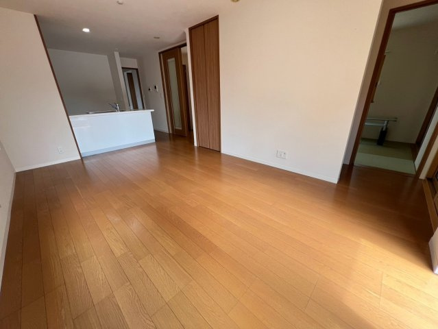 和歌山市栄谷・中古戸建・115628の居間・リビング