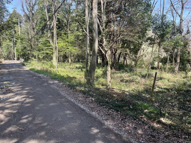 土地 狭山市堀兼の前面道路含む現地写真|間口広々