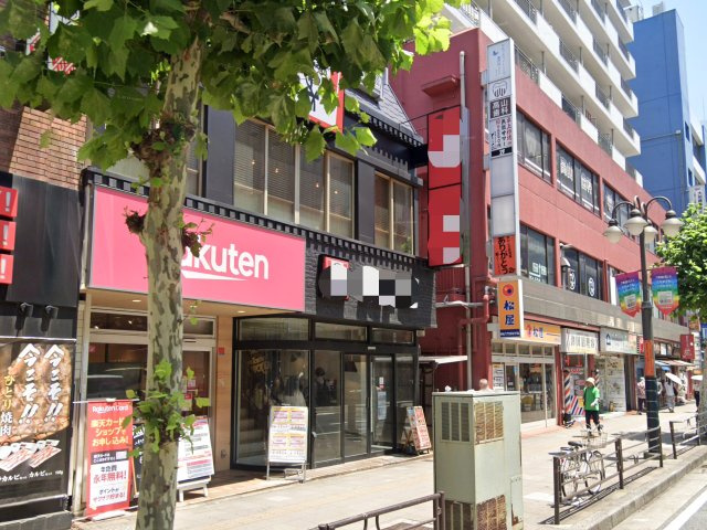 K.coビルのエントランス