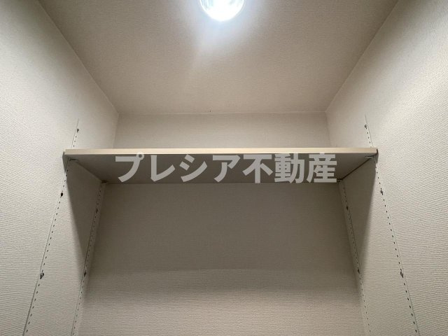 AUBE918の収納