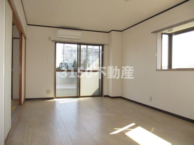 アミューズB.Rの居間・リビング