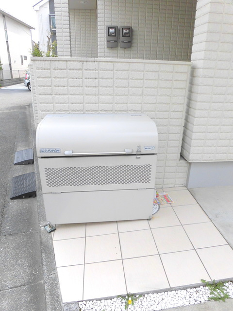 La Primaveraのその他共用部分|★ゴミストッカー★