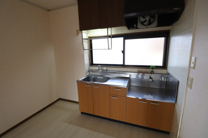 熊本市南区刈草２丁目のアパートのキッチン