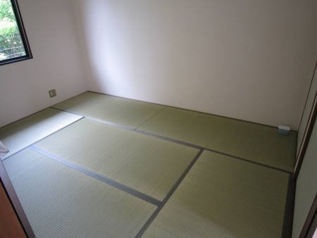 熊本市南区刈草２丁目のアパートの和室