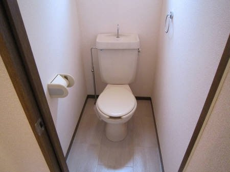 熊本市南区刈草２丁目のアパートのトイレ