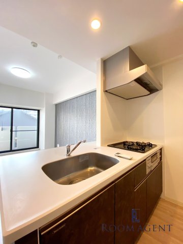 GRANDUKE代官町reversoのキッチン