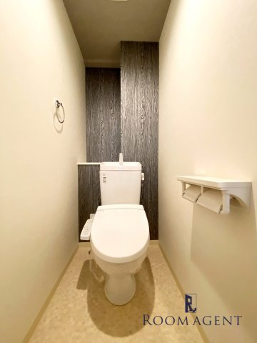 GRANDUKE代官町reversoのトイレ