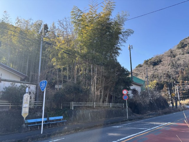南浅川町　売地の前面道路含む現地写真