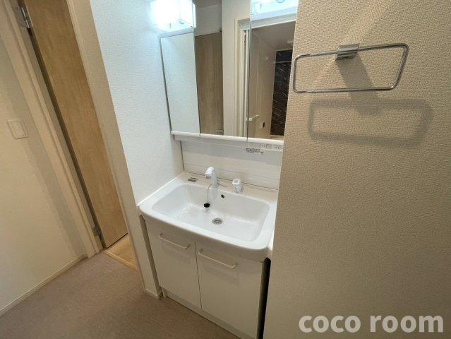 ダブル・クエスト　Ⅱの独立洗面台