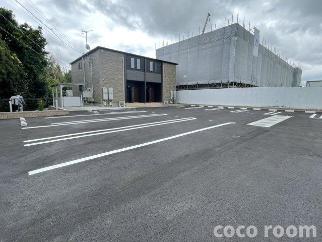 ダブル・クエスト　Ⅱの駐車場