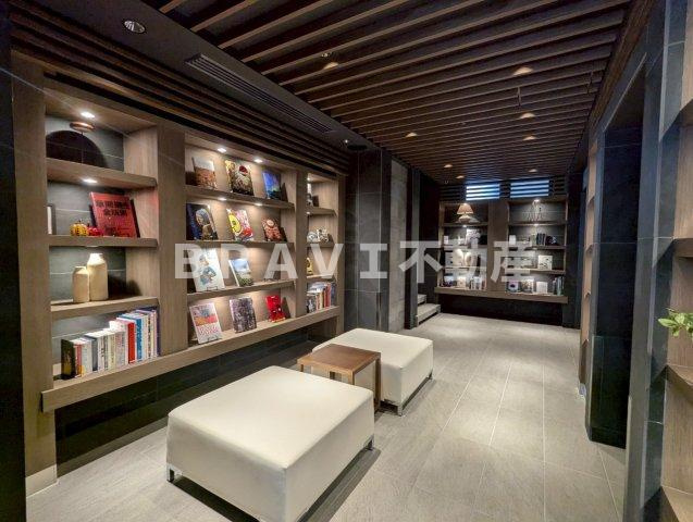 ザ・パークハビオ同心プレイス BRAVI不動産のロビー