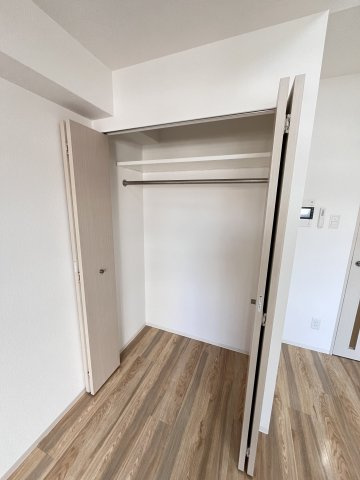 大阪市城東区蒲生２丁目の賃貸マンションの収納