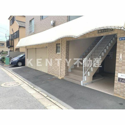 【エントランス】 | 鶴マンション | 建物の内部です