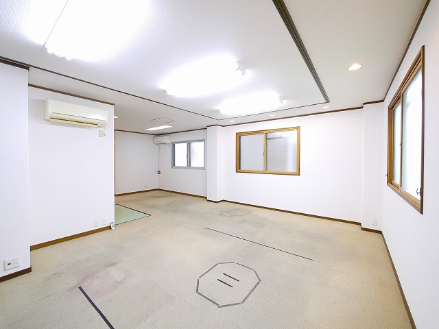 松本第１ビルの内装
