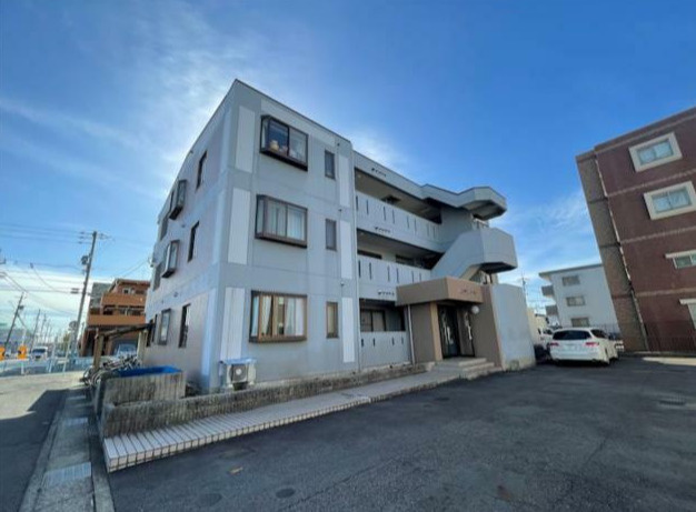 レジデンス栄の外観