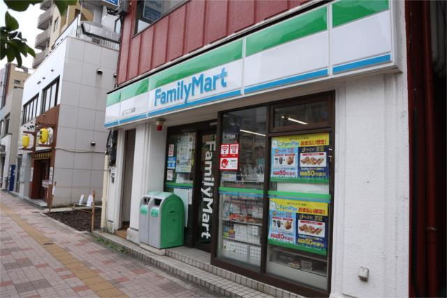 クラシィコートの周辺|ファミリーマート　森…まで380m 