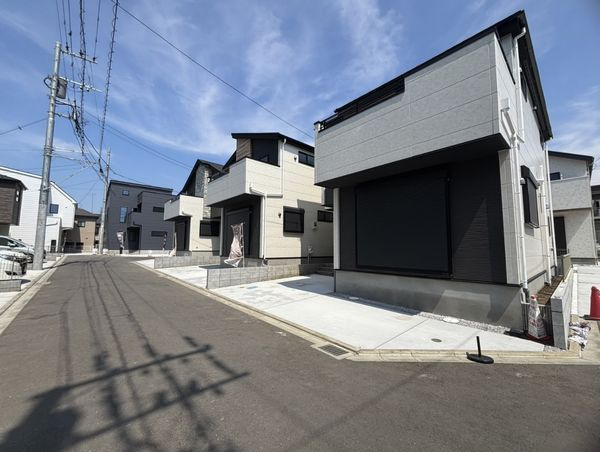 海老名市杉久保南3丁目新築戸建て　1期2号棟の前面道路含む現地写真|前面道路含む現地写真です