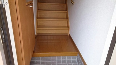 【玄関】 | メゾンコニファーⅠ | ゆったりとした玄関です