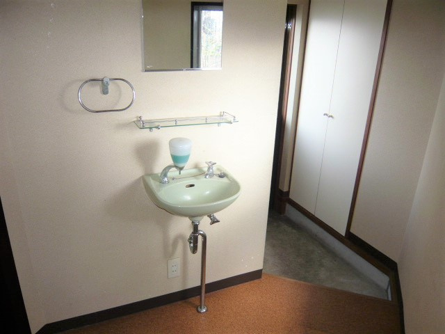 南町貸店舗の洗面所