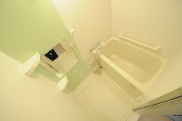 クレイノオームラⅡの浴室