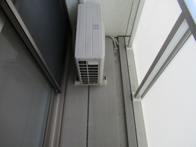 明石市大久保町谷八木のアパートのバルコニー