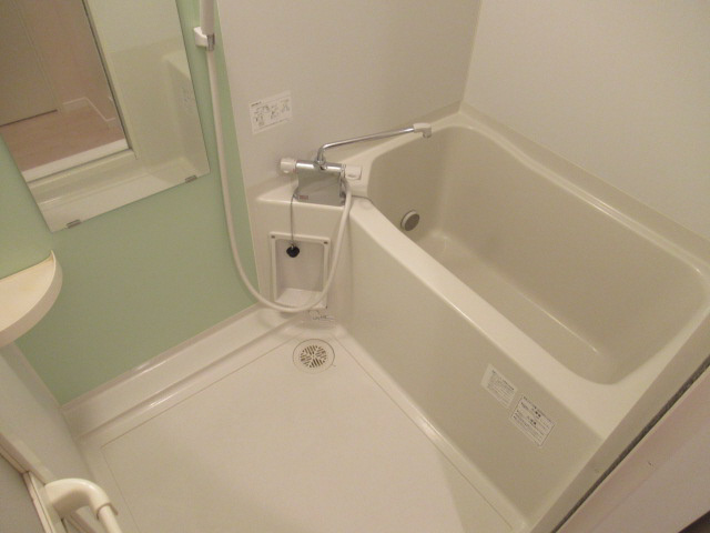 明石市大久保町谷八木のアパートの浴室