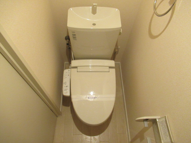 明石市大久保町谷八木のアパートのトイレ