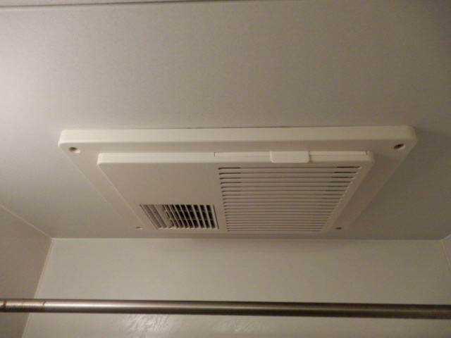 レオパレスＩ　ＴＯ　Ｕの浴室