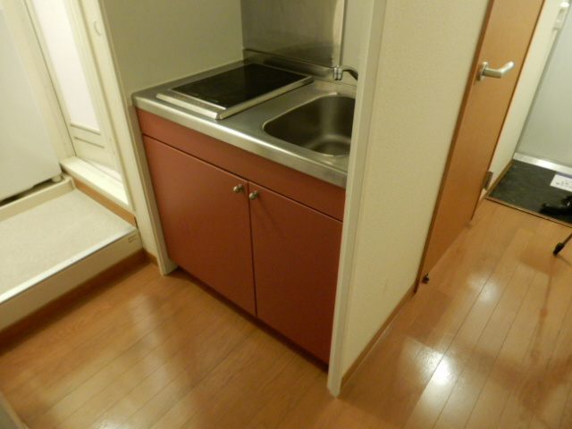 レオパレスＩ　ＴＯ　Ｕのキッチン