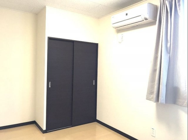 神戸市垂水区乙木２丁目のアパートの内装|収納：クローゼット