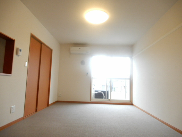 レオネクストわかばの居間・リビング