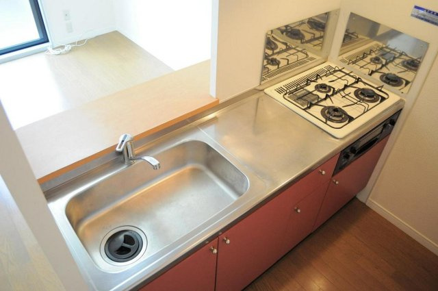 神戸市西区水谷２丁目のアパートのキッチン