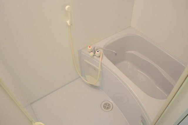 神戸市西区水谷２丁目のアパートの浴室