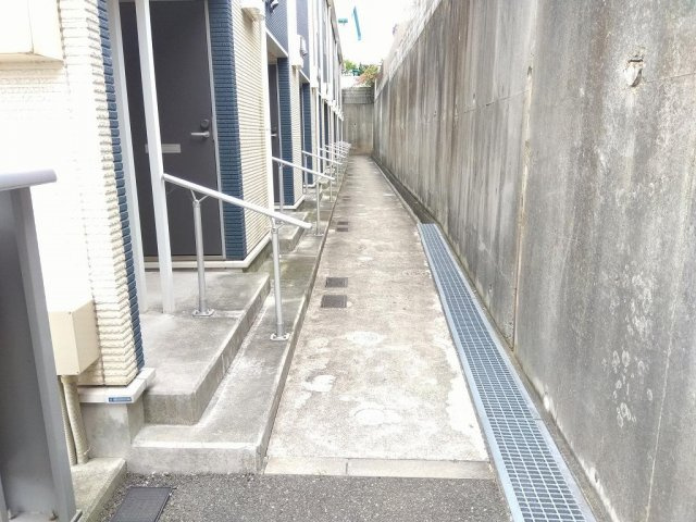 レオネクストディアベルジュⅡのエントランス