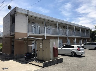 レオパレスラ・ピュールのその他