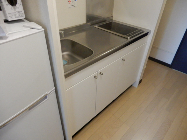 明石市魚住町金ケ崎のアパートのキッチン