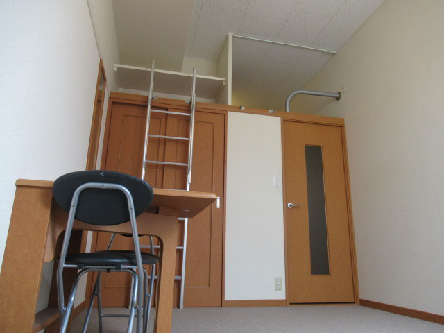 レオパレスアゼリアⅠの子供部屋