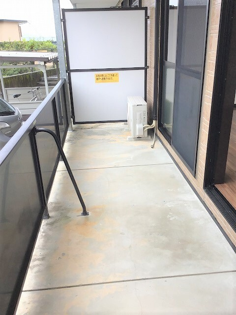 ハイツロザージュ