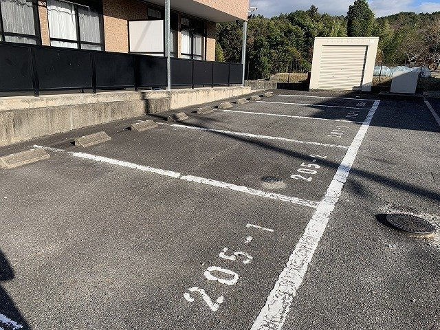 ハイツロザージュ