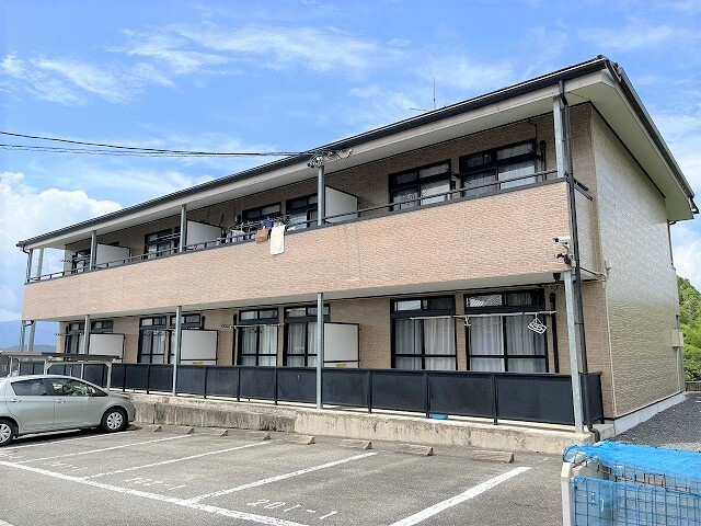 ハイツロザージュの外観