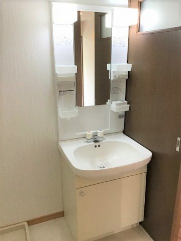 ハイツロザージュ